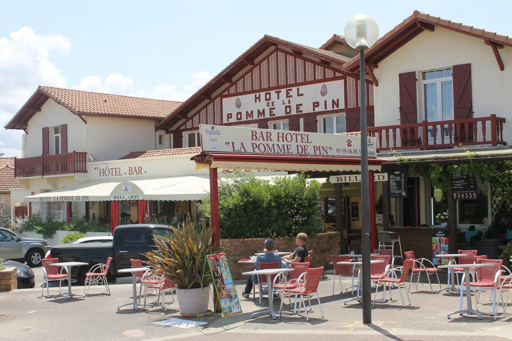 Hotel De La Pomme De Pin Ве-Боко-ле-Бен Екстериор снимка