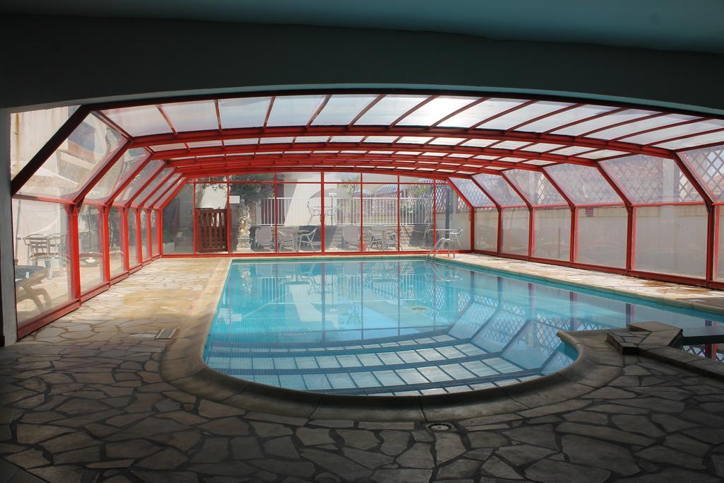 Hotel De La Pomme De Pin Ве-Боко-ле-Бен Екстериор снимка