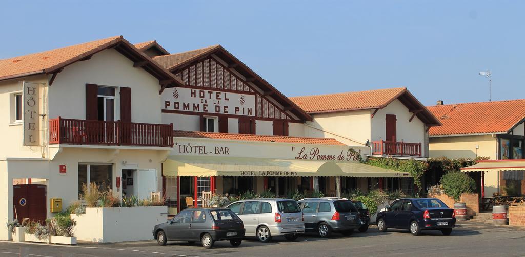 Hotel De La Pomme De Pin Ве-Боко-ле-Бен Екстериор снимка